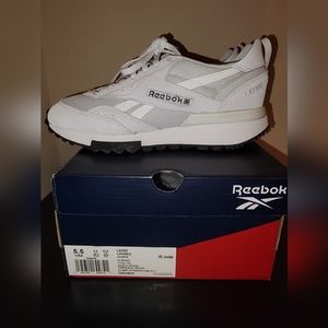 Reebok - LX2200